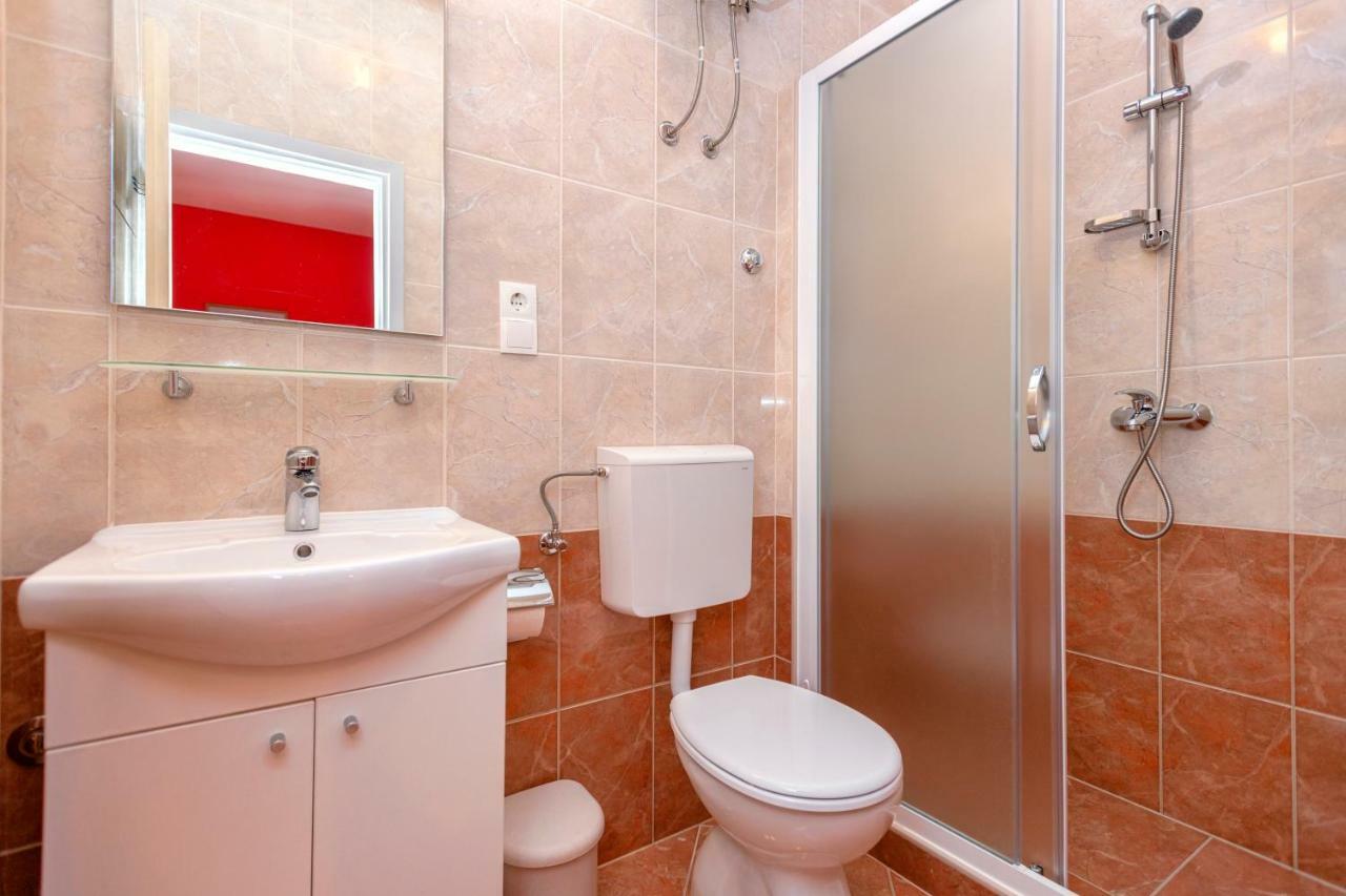 Apartments Ana Buratovic Stari Grad  Exterior photo